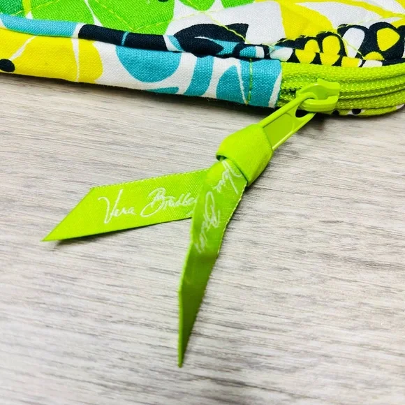 Vera Bradley Rosy Posies Sleeve Case Bag Tablet iPad Zipper Lime - Picture 8 of 9